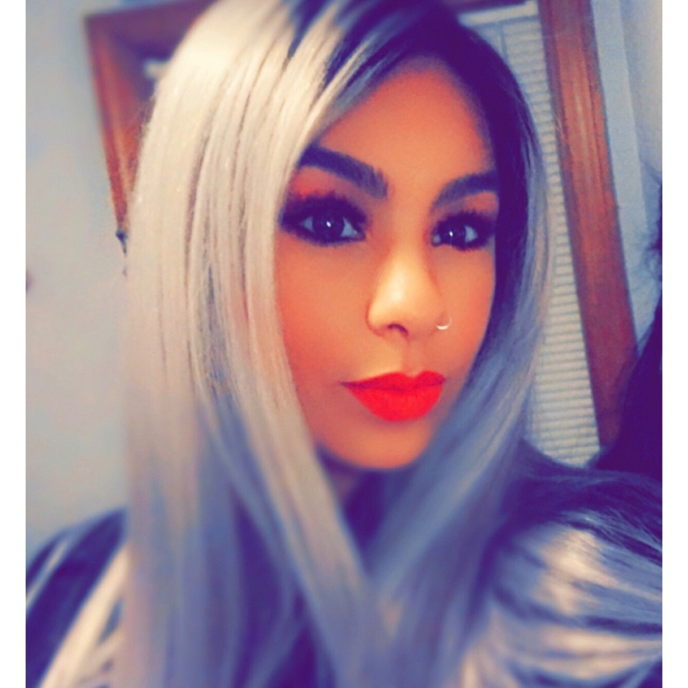 Meet your Posher, Janina